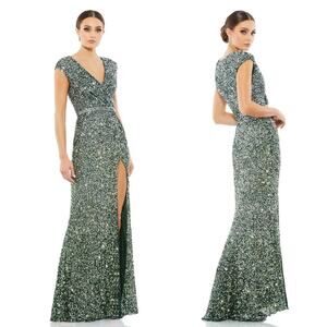Mac Duggal 12 NWT